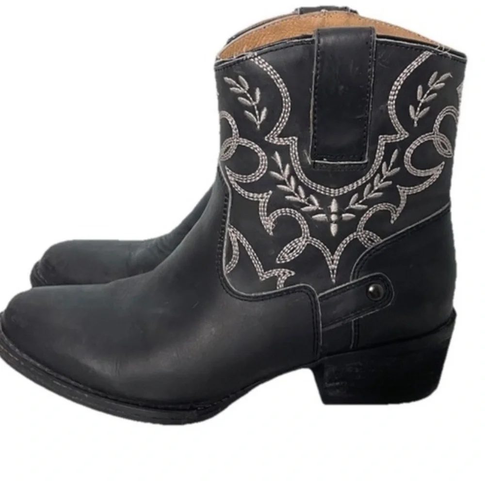 Sterling River Black Genuine Leather Western Ankle Boots with White Embroidery 8 - Picture 2 of 6